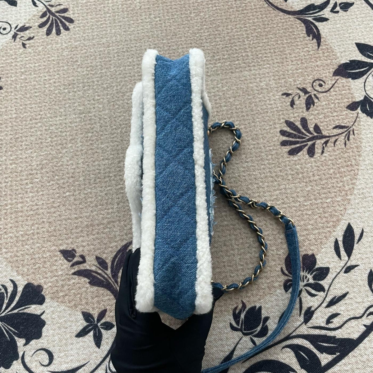 【Chanel】Chanel Blue Denim & Lambskin Classic Flap Bag