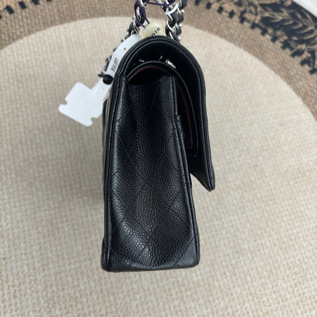 【Chanel】Chanel Medium Classic Flap Bag 25, Black Caviar, Silver-Tone Hardware-7213009