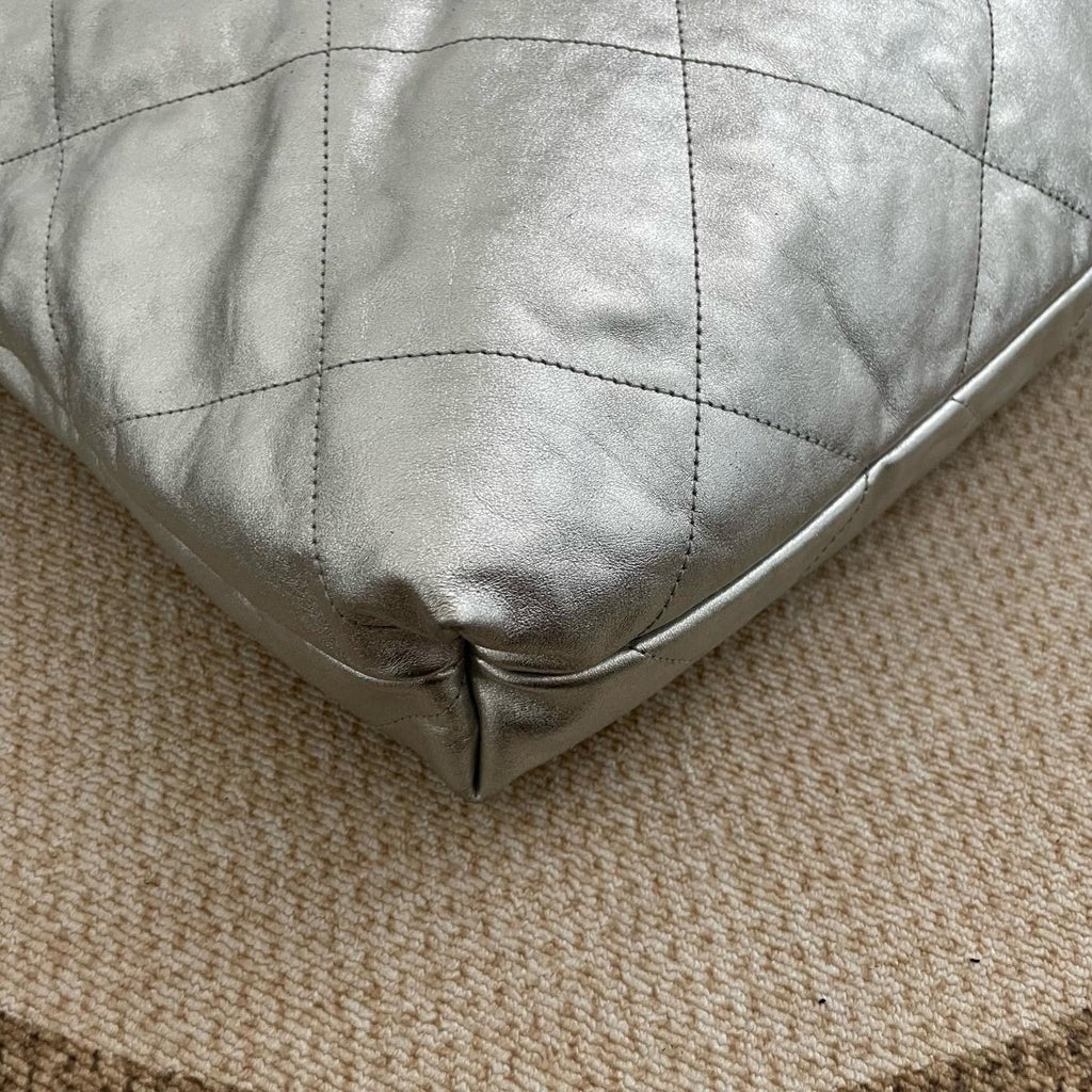【Chanel】Chanel Small Silver 22 Bag-7209563