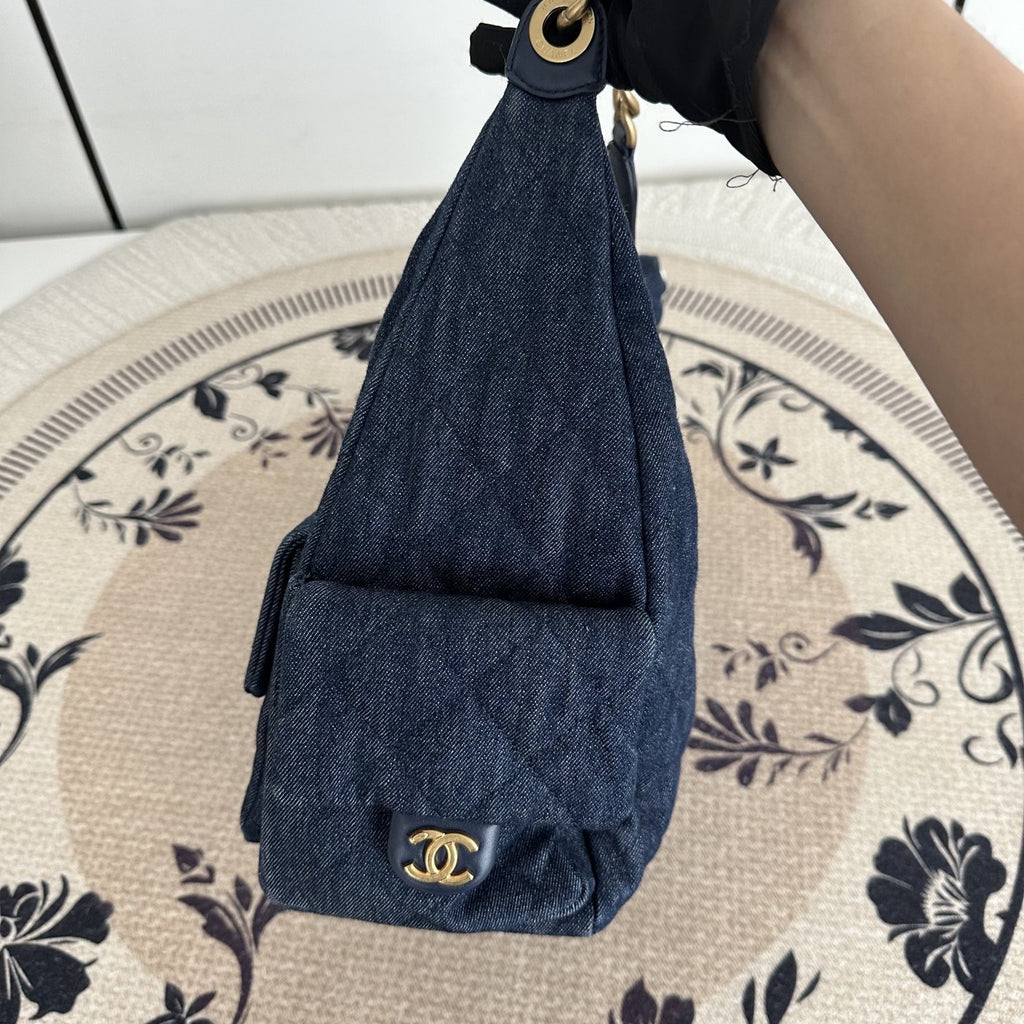 【Chanel】Chanel 25C 25 Hobo, Blue Washed Denim, Gold‑tone Hardware, Micro‑chip Version