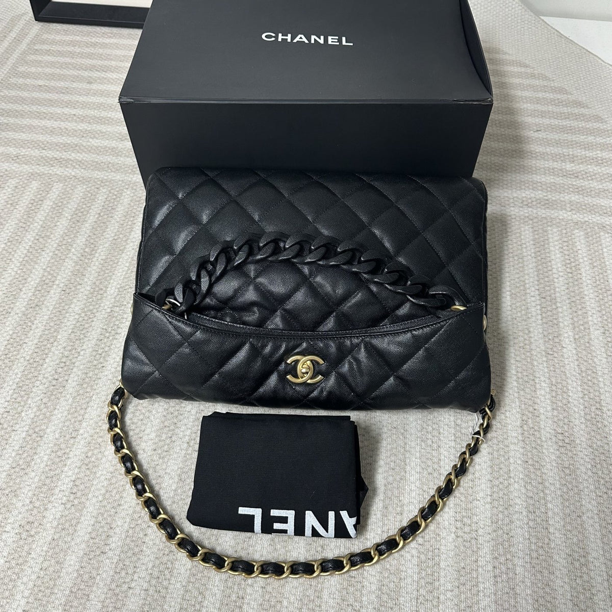 【Chanel】Chanel 24P Black Caviar Hippie Hobo Bag, Gold-Tone Hardware-7213561