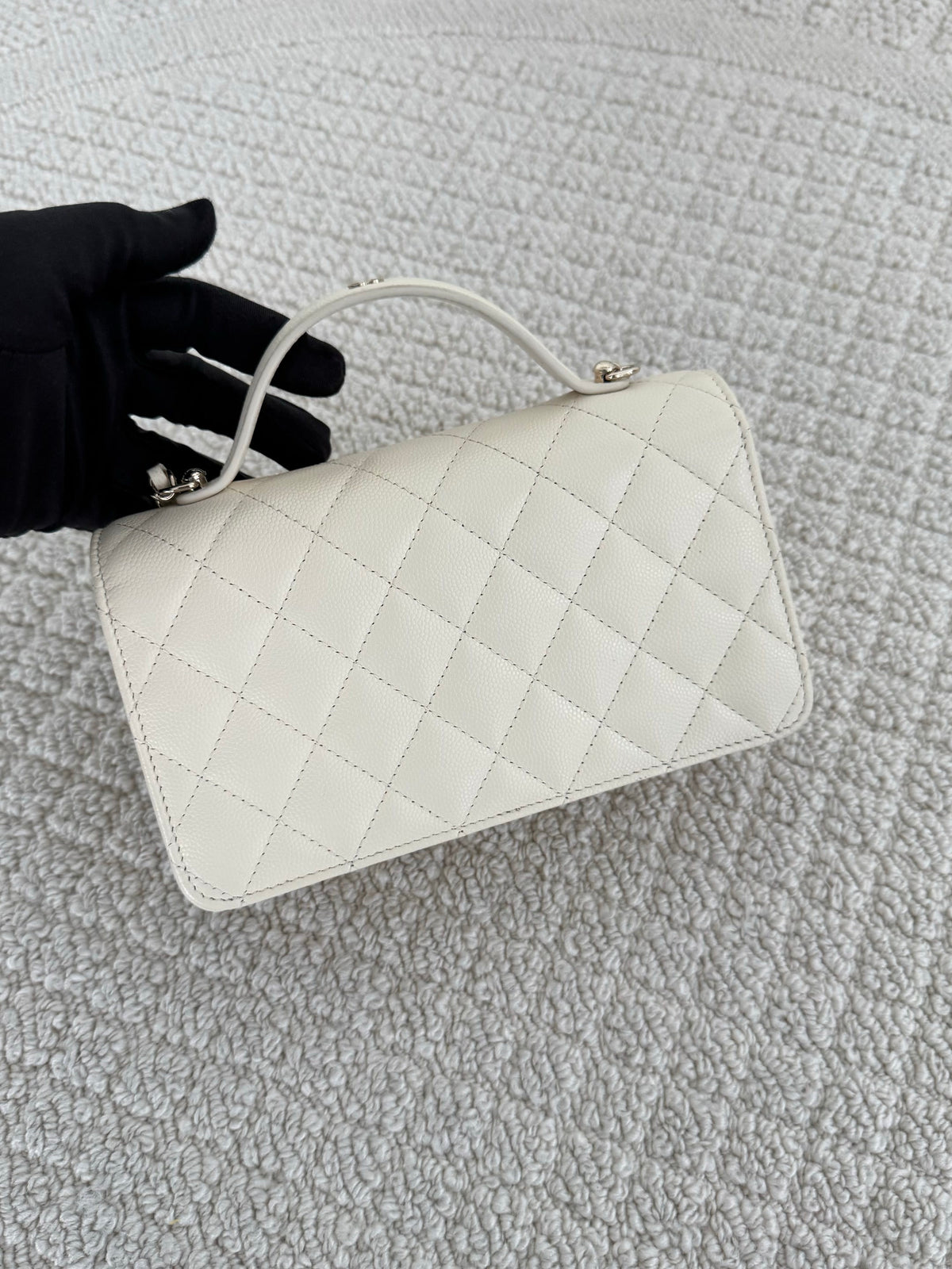 【Chanel】Chanel White Gold Caviar Leather Accordion Top Handle Bag