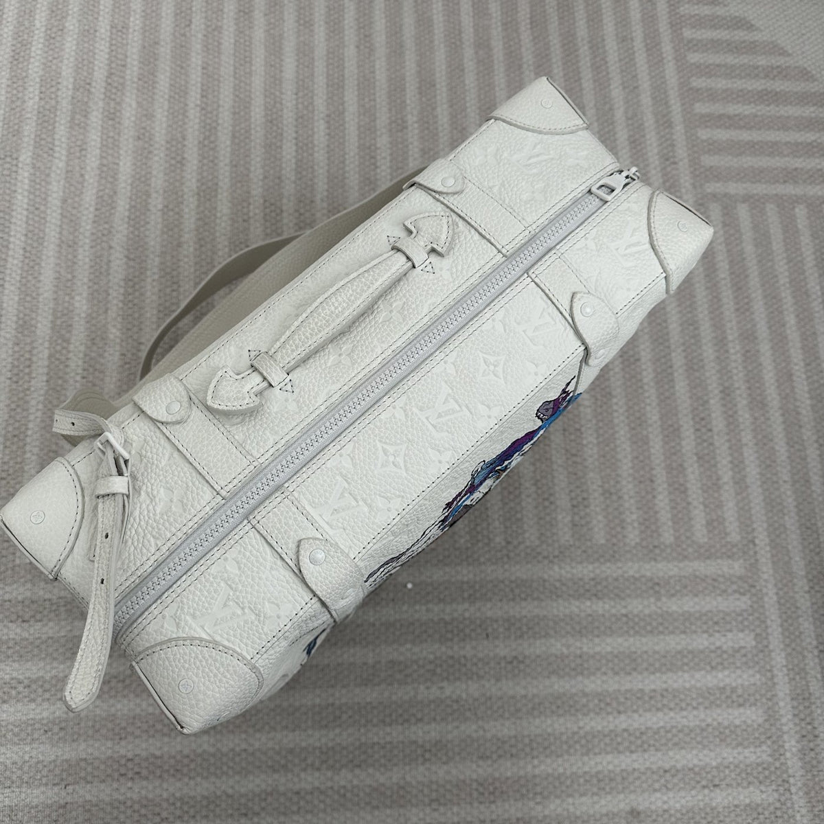 【LV】Louis Vuitton Graffiti Scarecrow Soft Trunk Backpack