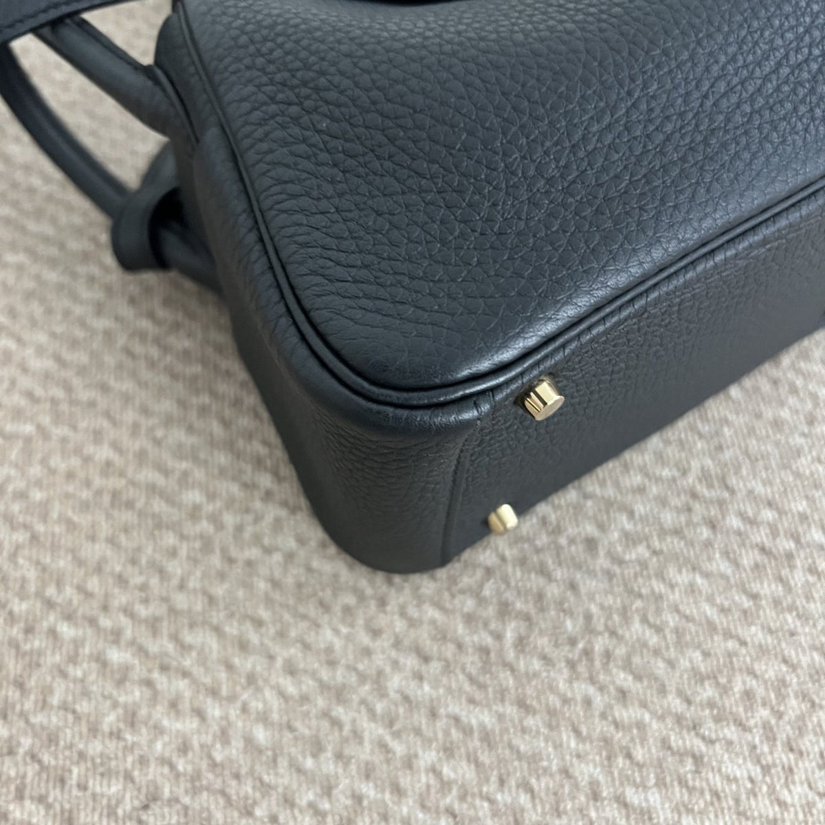 【Hermes】Hermès Black Lindy Gold Hardware