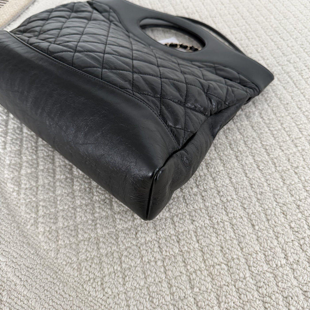 【Chanel】Chanel Black Gold 31 Shopping Bag(large)
