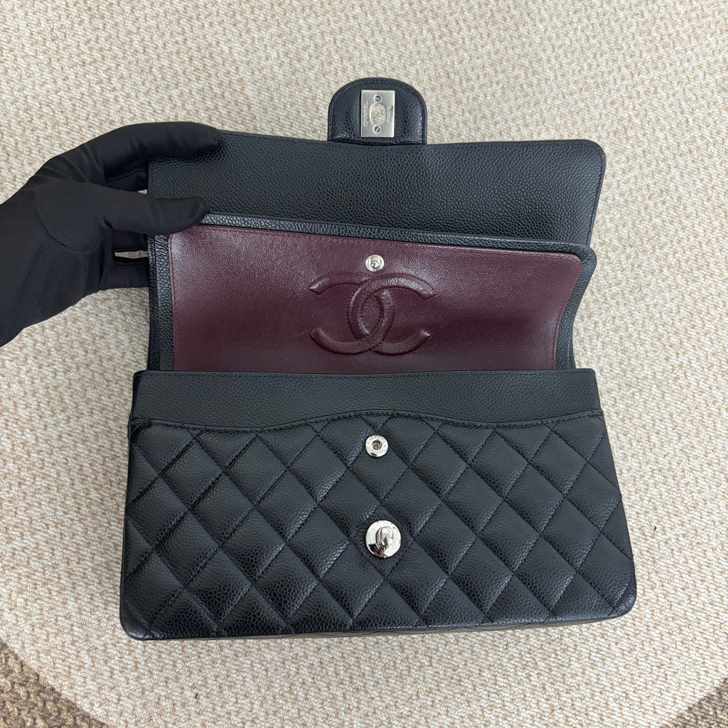 【Chanel】Chanel Medium Classic Flap Bag 25, Black Caviar, Silver-Tone Hardware-7213009