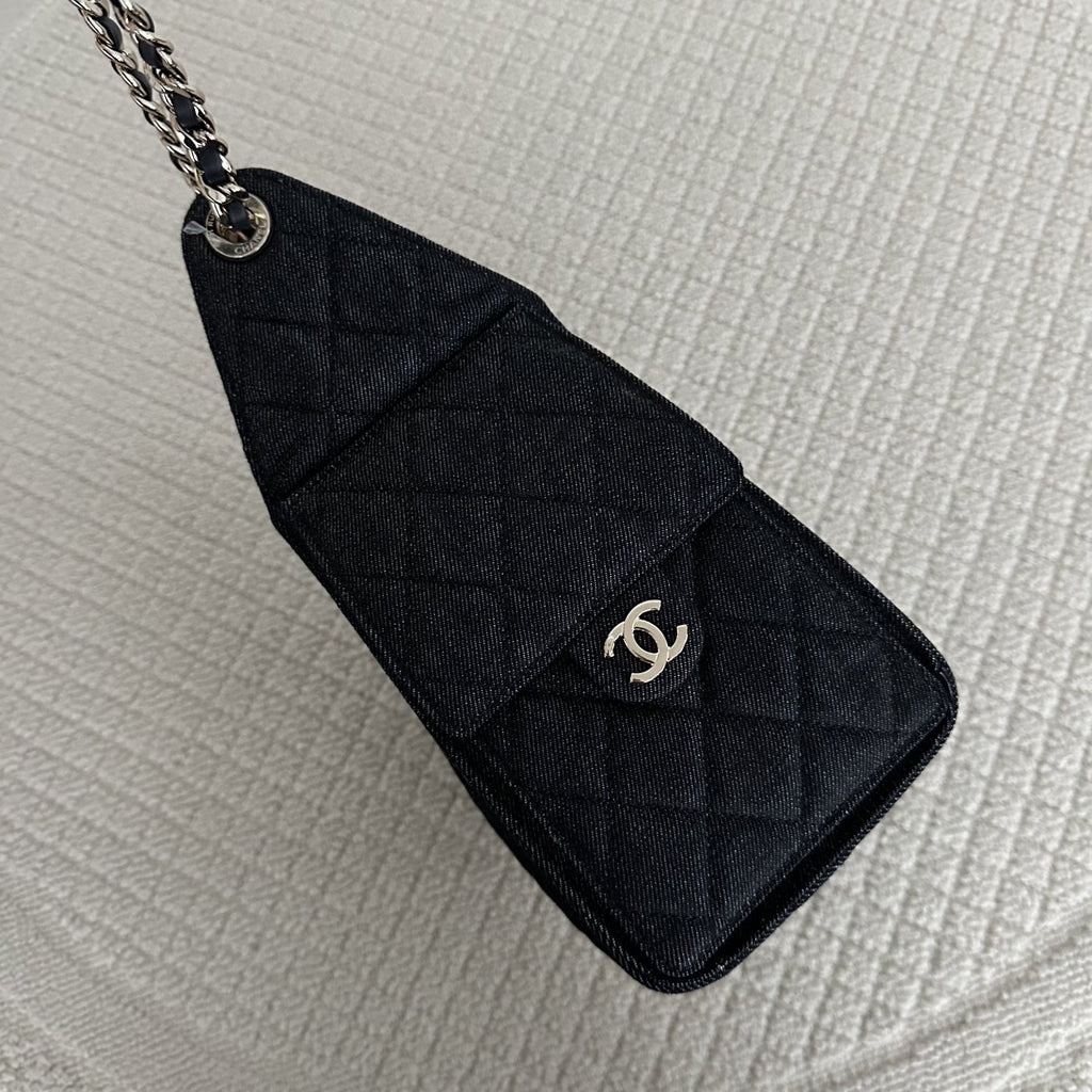 【Chanel】Chanel 25 Bag Small, Black Denim with Gold‑tone Hardware