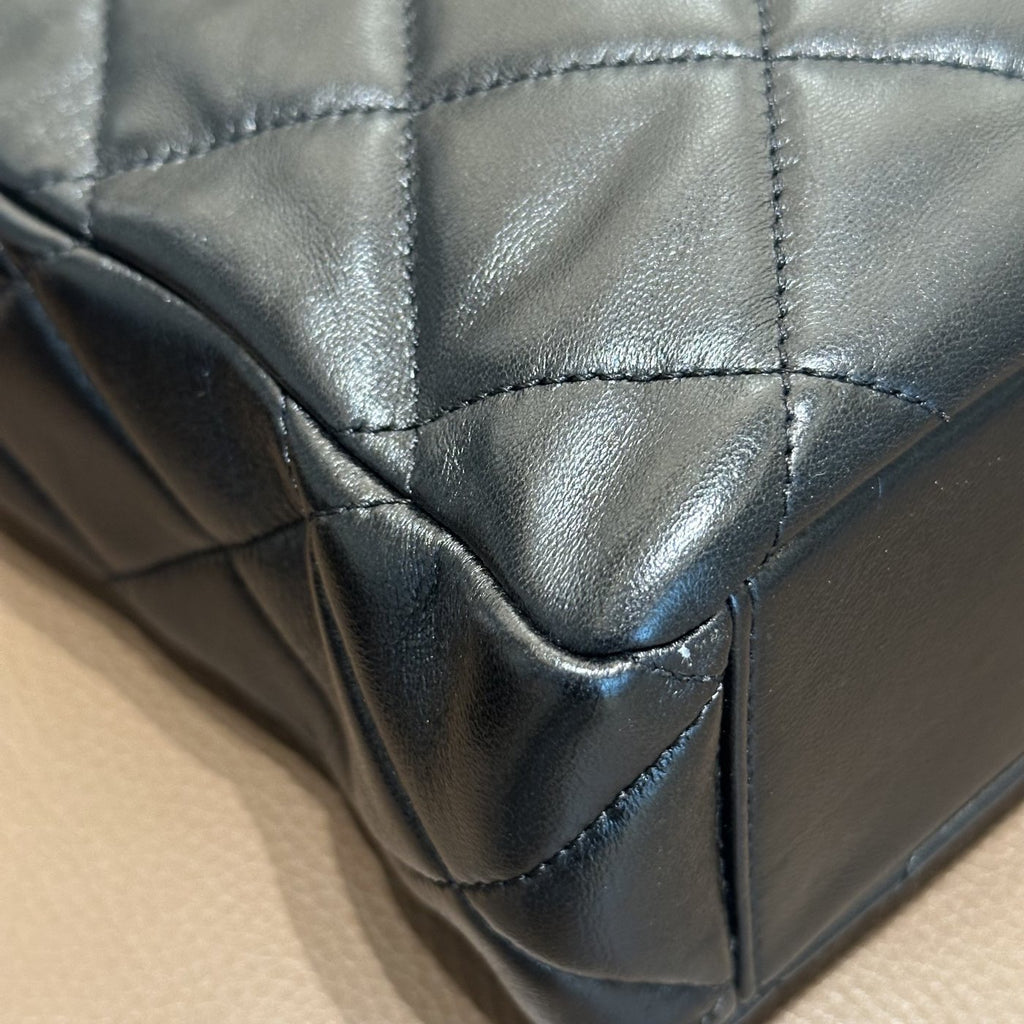 【Chanel】Chanel Black Gold Hobo Bag(23B)