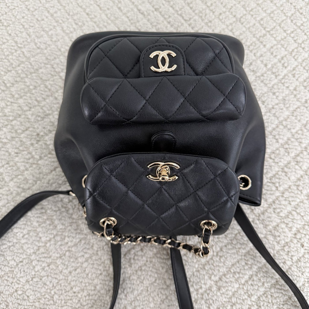 【Chanel】Chanel Black Caviar Duma Backpack, Gold-Tone Hardware-7215925