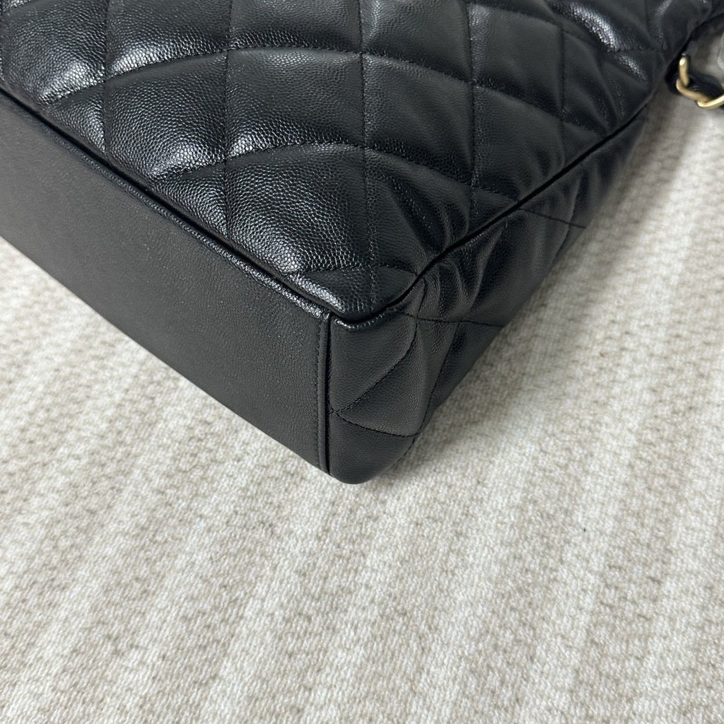 【Chanel】Chanel 24P Black Caviar Hippie Hobo Bag, Gold-Tone Hardware-7213561