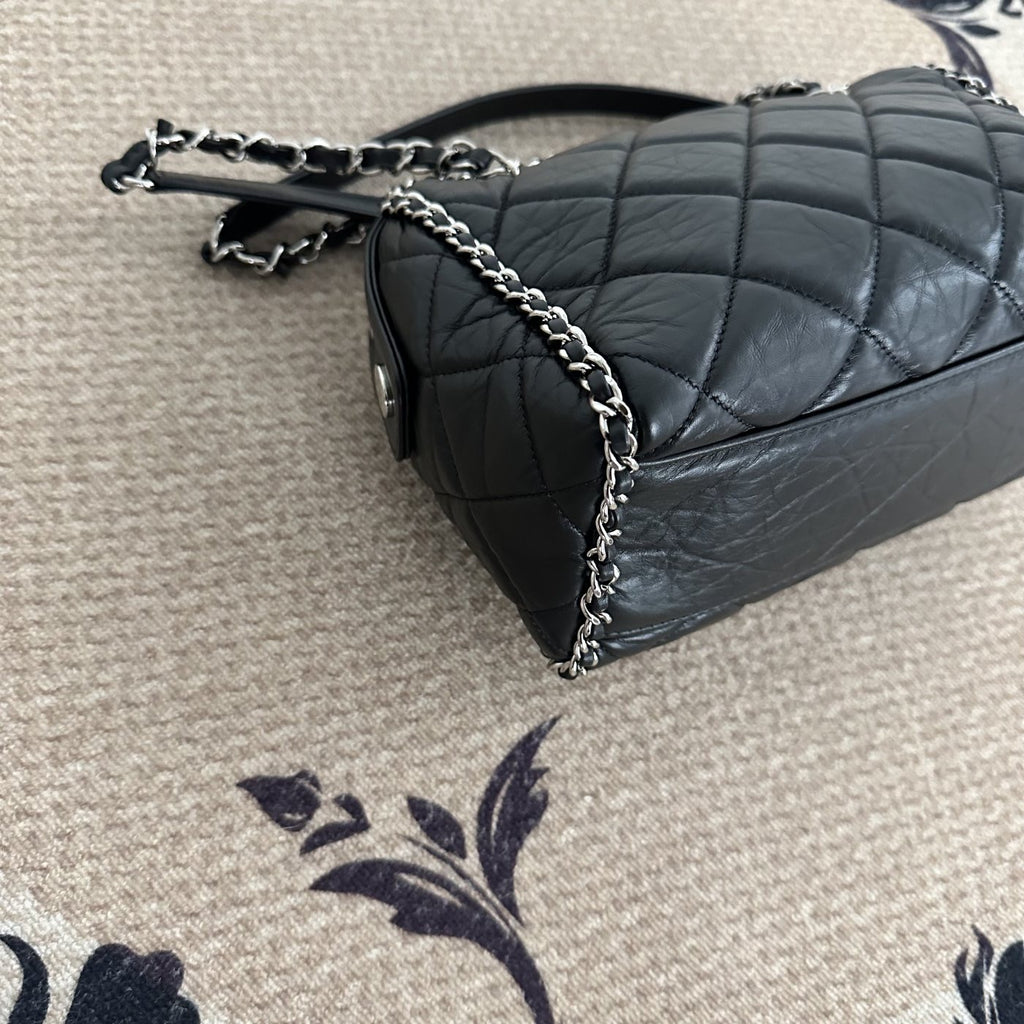 【Chanel】Chanel Black Caviar Bowling Bag with Contrast Piping, Silver-Tone Hardware-7216427