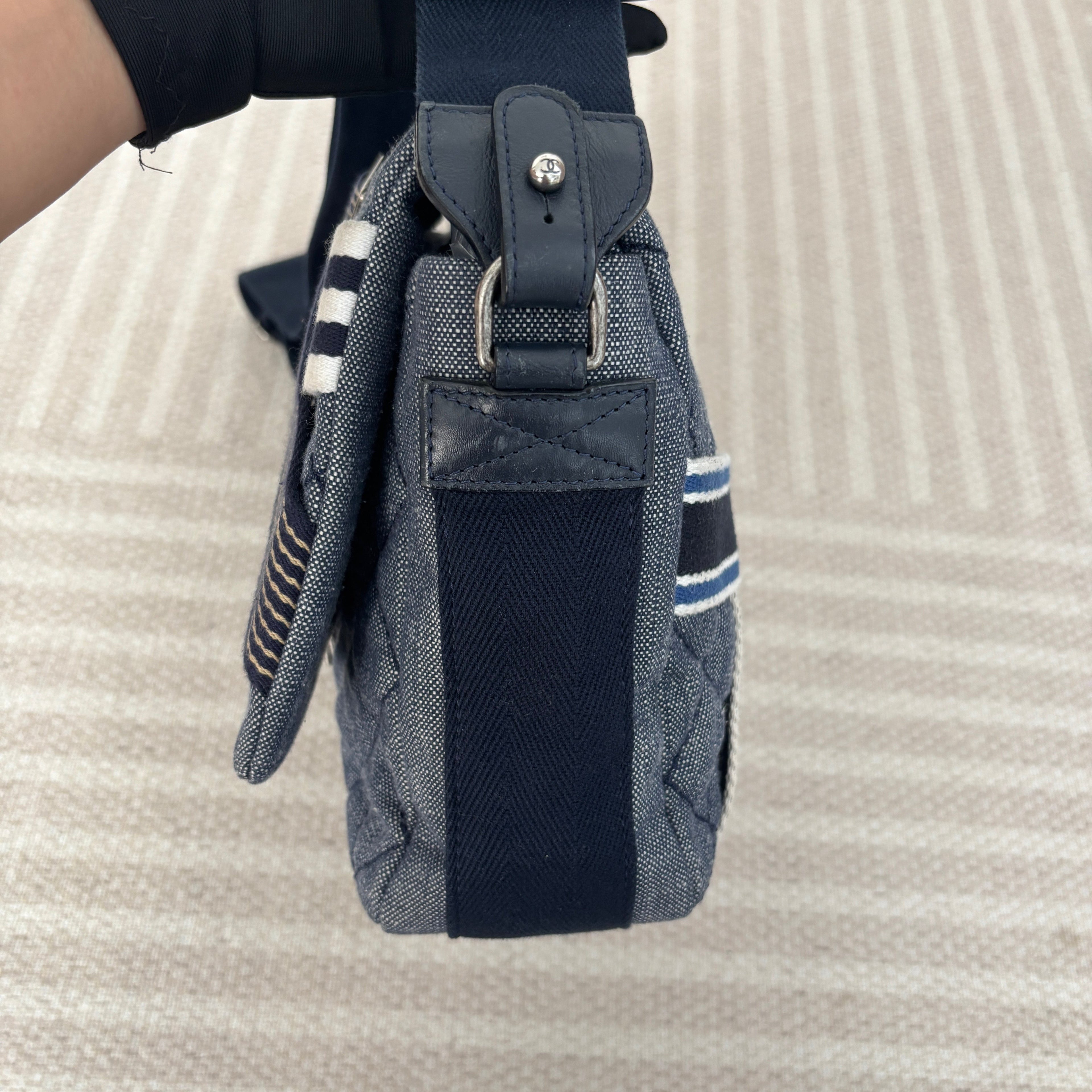 【Chanel】Chanel Blue Denim Tie Messenger Bag with Silver-Tone Hardware
