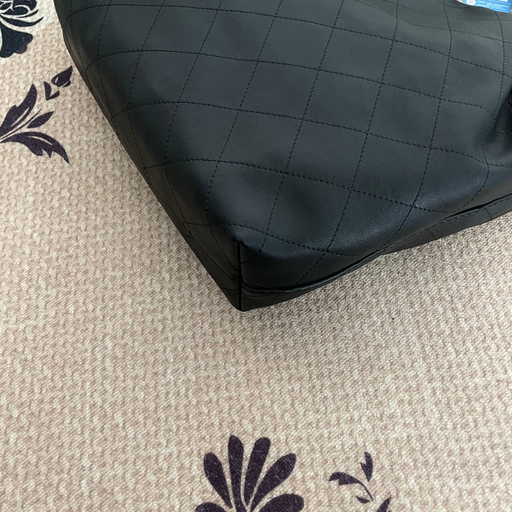 【Chanel】Chanel 26C Black Caviar Hobo Bag, Gold-Tone Hardware-0200161