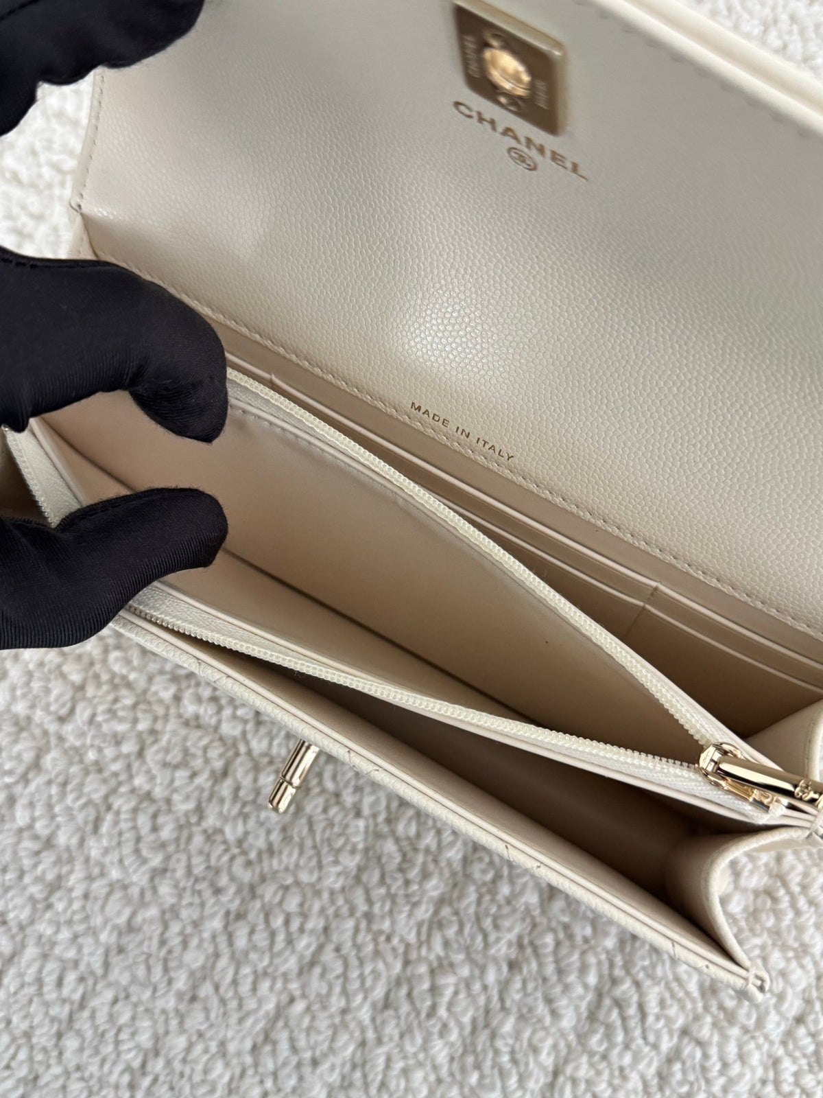 【Chanel】Chanel White Gold Caviar Leather Accordion Top Handle Bag