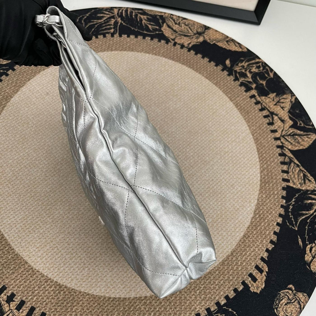 【Chanel】Chanel Small Silver 22 Bag-7209563