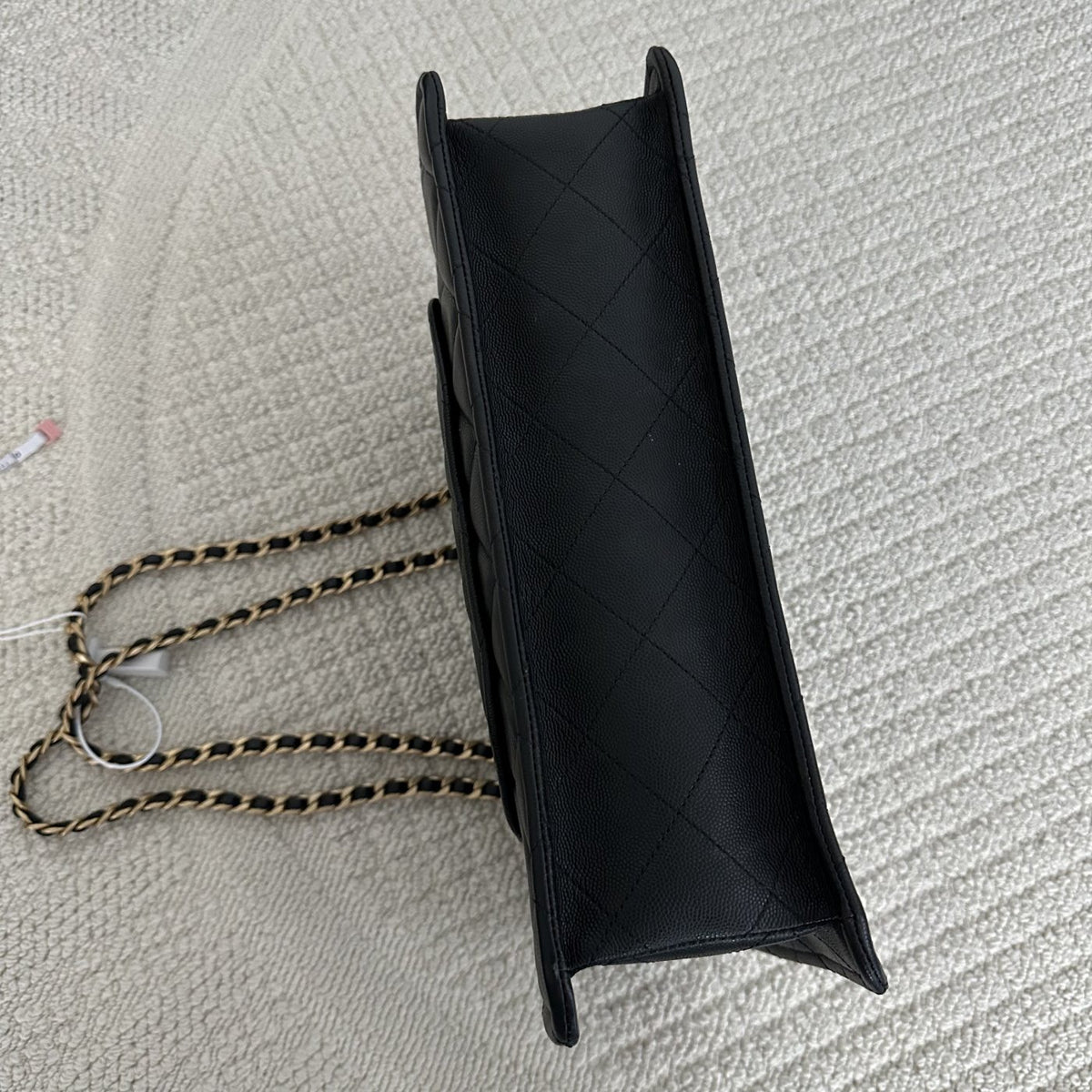 【Chanel】Chanel Black Gold Chain Tote Bag