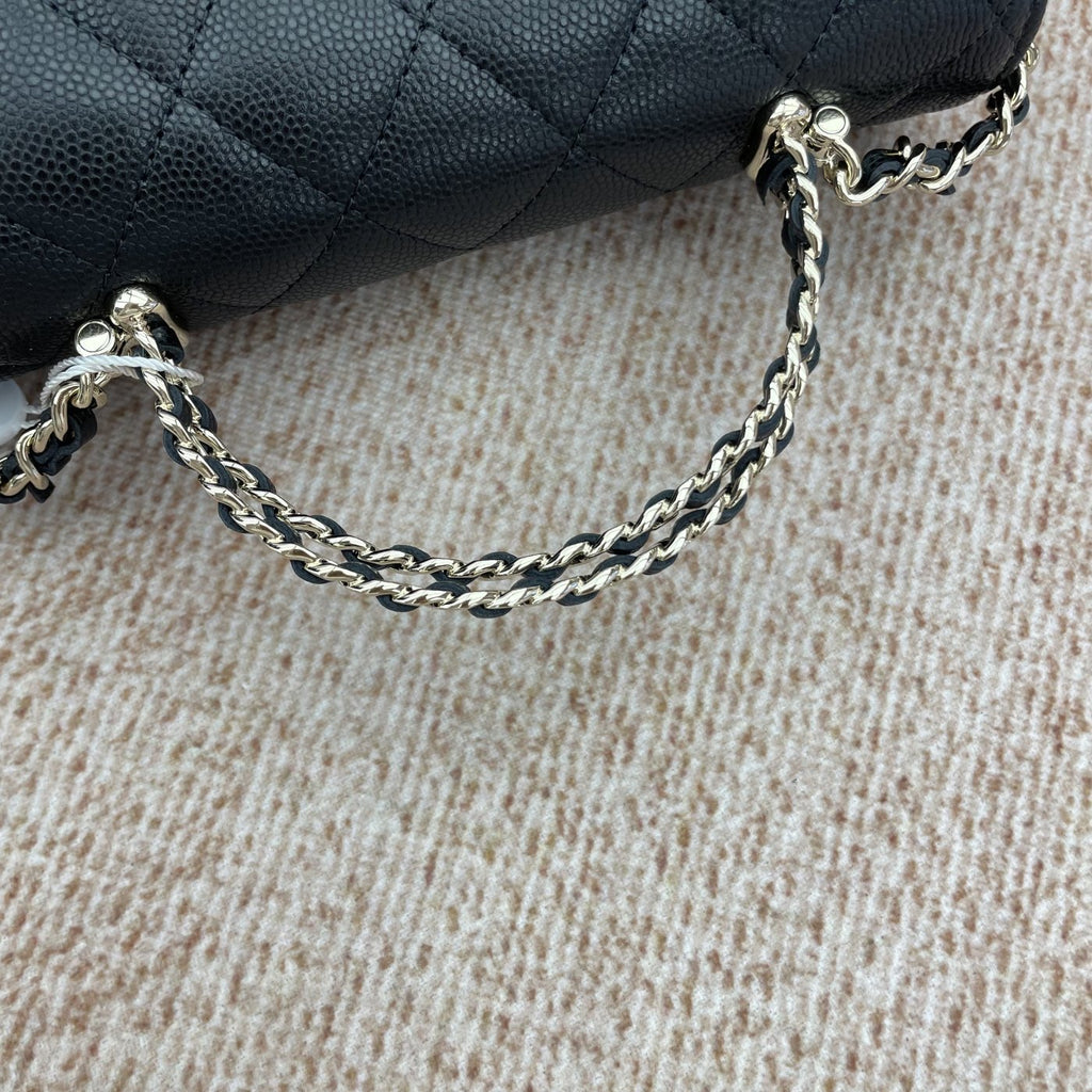 【Chanel】Chanel 26S Kelly with Crossed Top Handle, Black Caviar, Gold-Tone Hardware-7216350