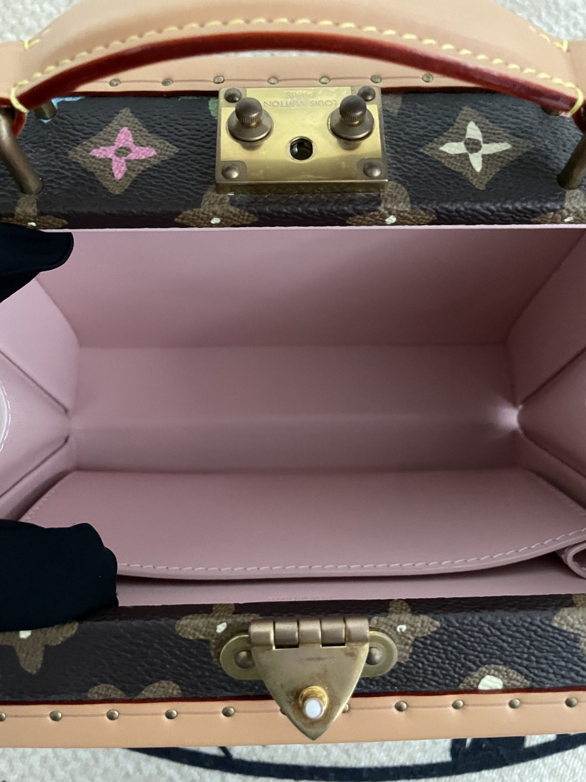 【LV】Louis Vuitton x Tyler, the Creator Hand Trunk Chocolate Craggy Monogram