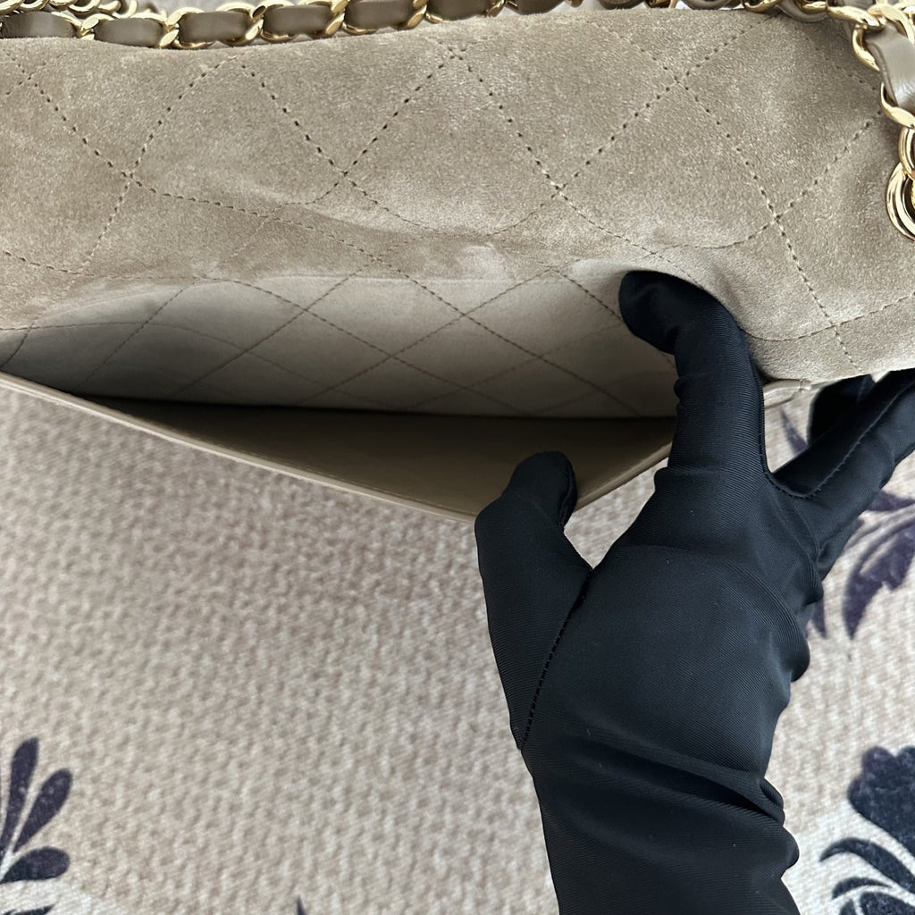 【Chanel】Chanel 26S Suede CF Airport Flap Bag