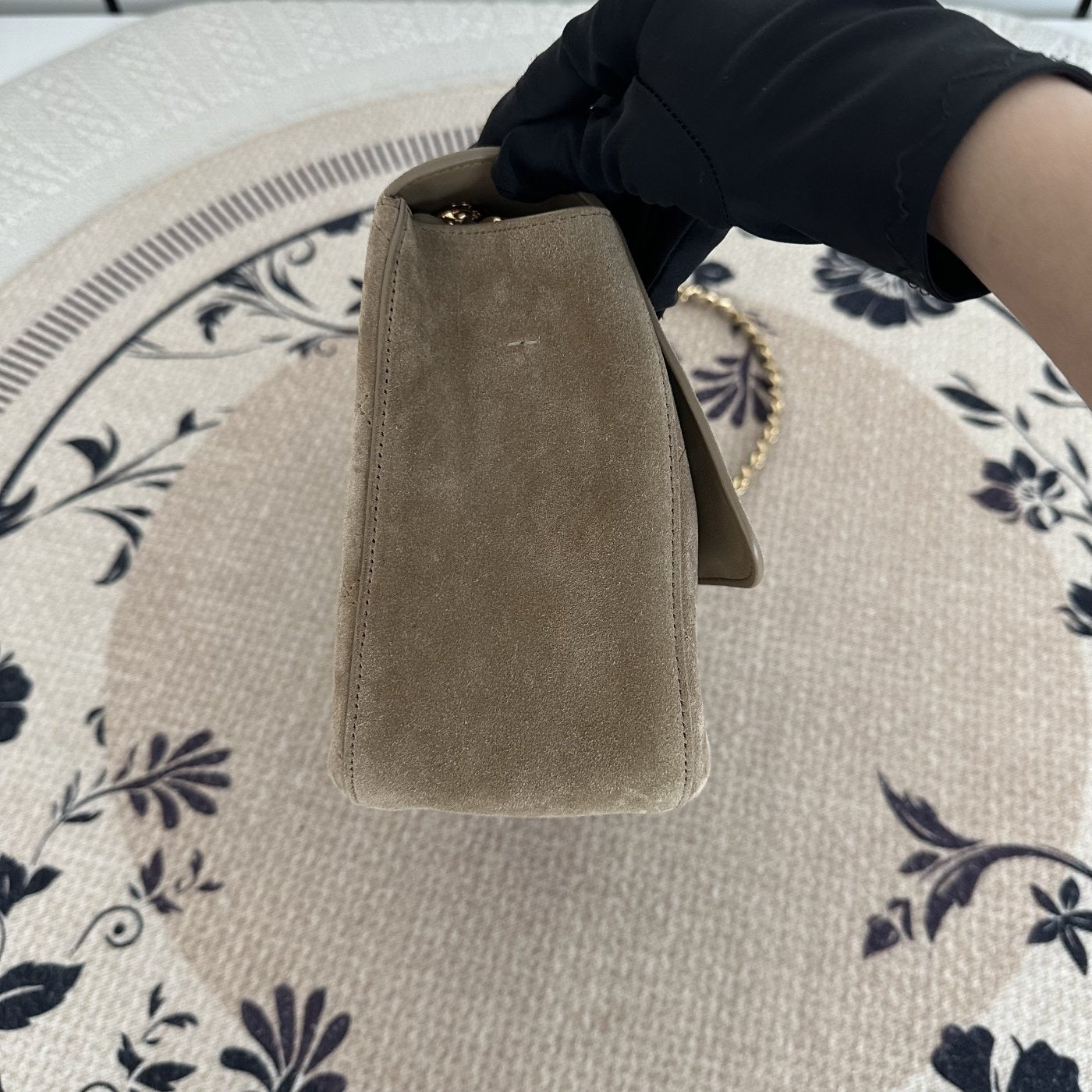 【Chanel】Chanel 26S Suede CF Airport Flap Bag