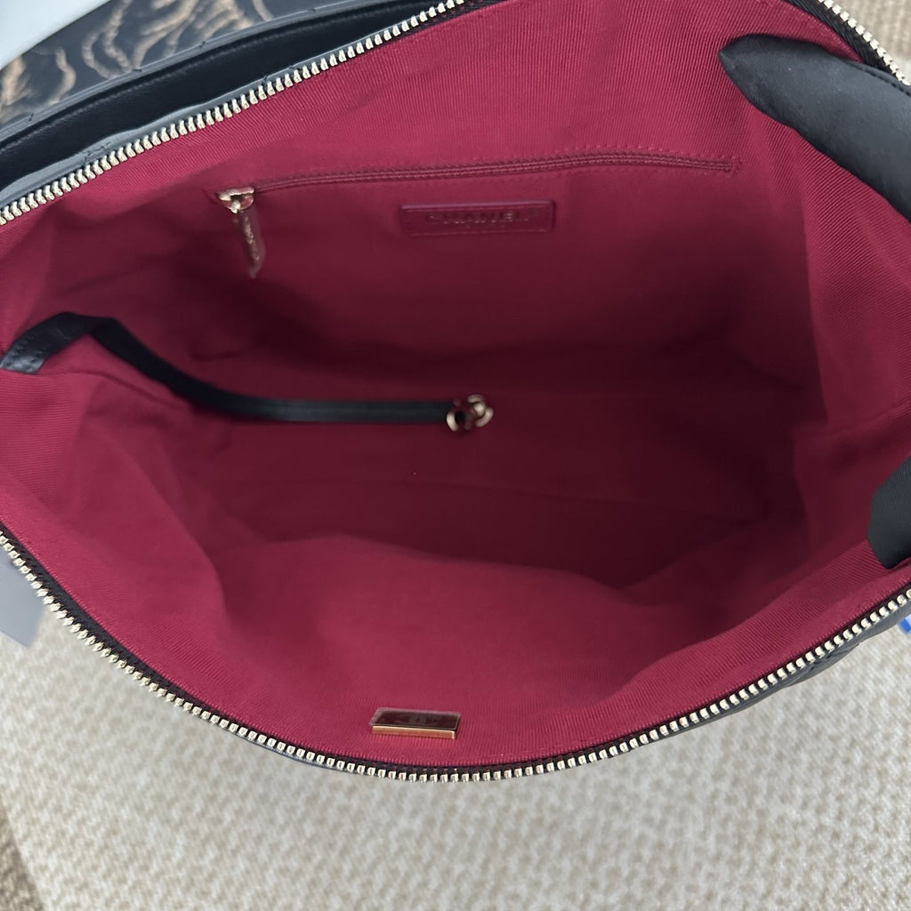【Chanel】Chanel Black Hippie Hobo Bag