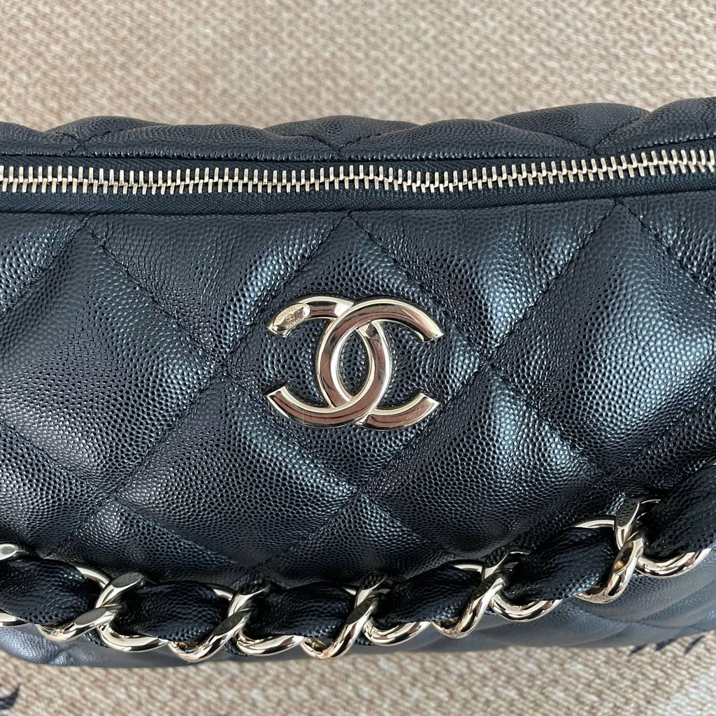 【Chanel】Chanel 24P Black Hobo Bag