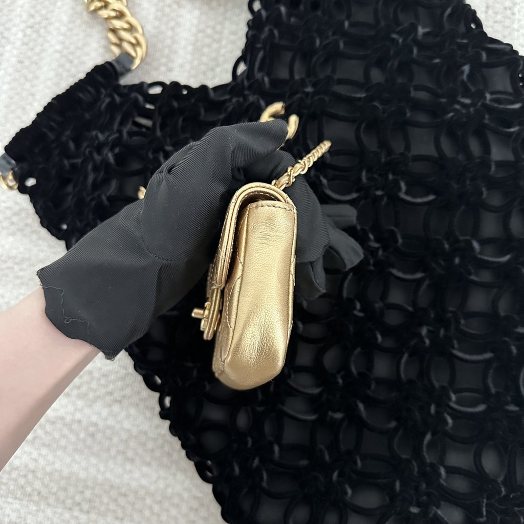 【Chanel】Chanel Black Gold Mesh Tote Mother and Child Bag