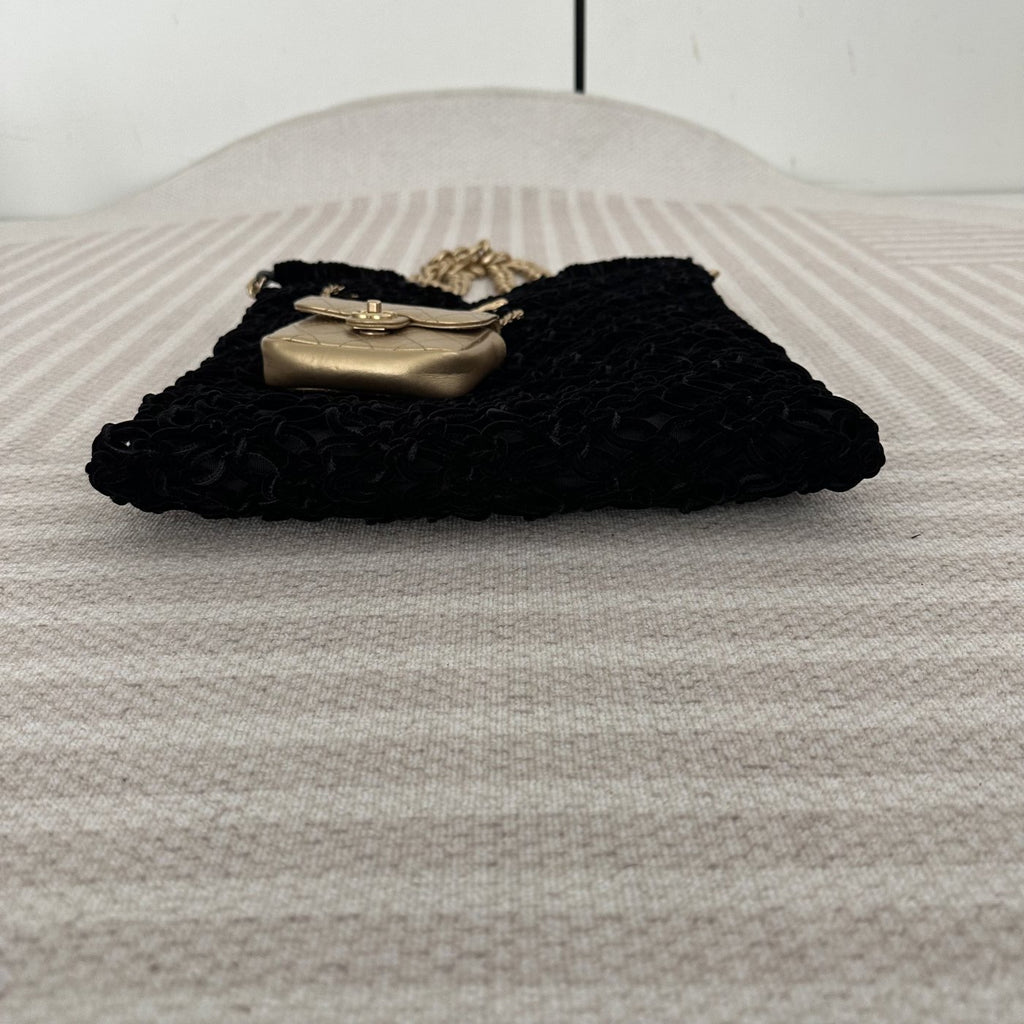 【Chanel】Chanel Black Gold Mesh Tote Mother and Child Bag