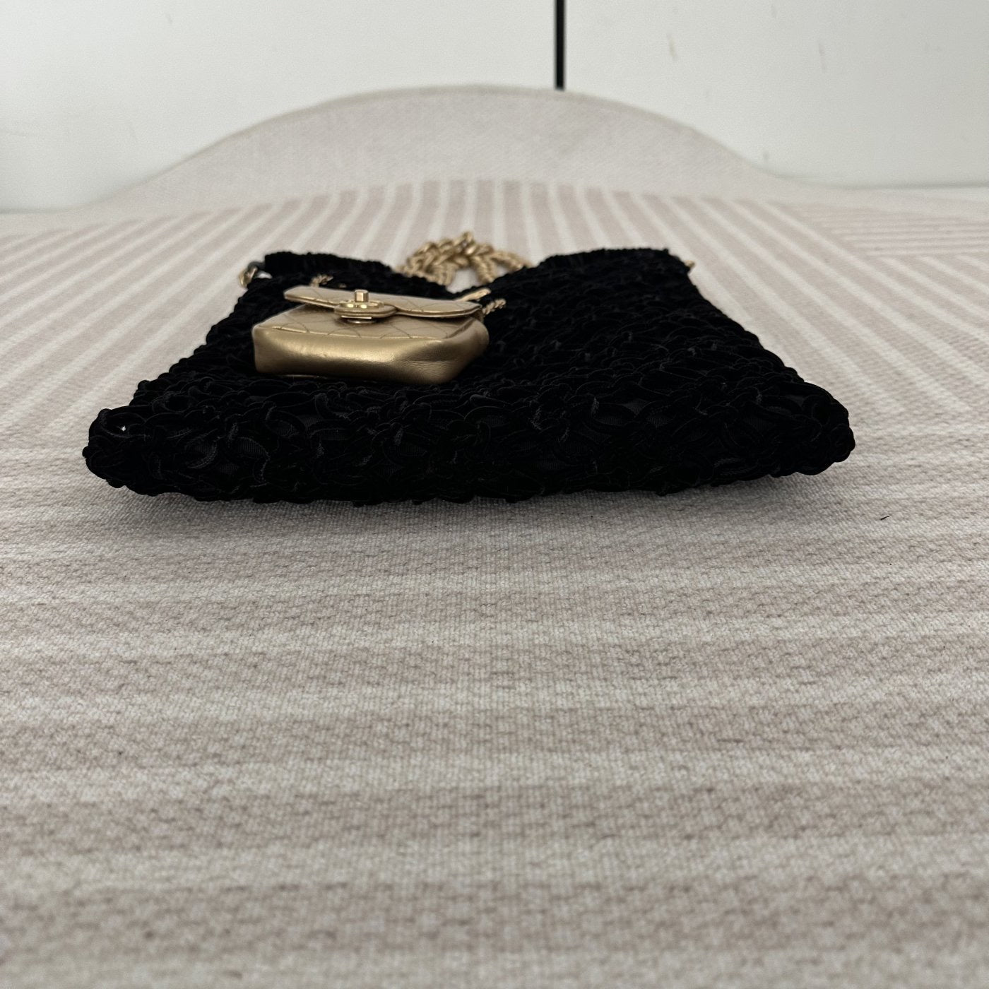 【Chanel】Chanel Black Gold Mesh Tote Mother and Child Bag
