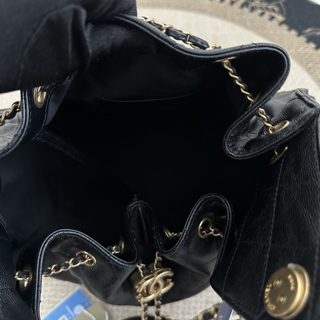 【Chanel】Chanel 25 Bag Medium Black Gold Hardware