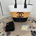 【Chanel】Chanel Coco Beach Color‑Block Braided Raffia Bucket Tote