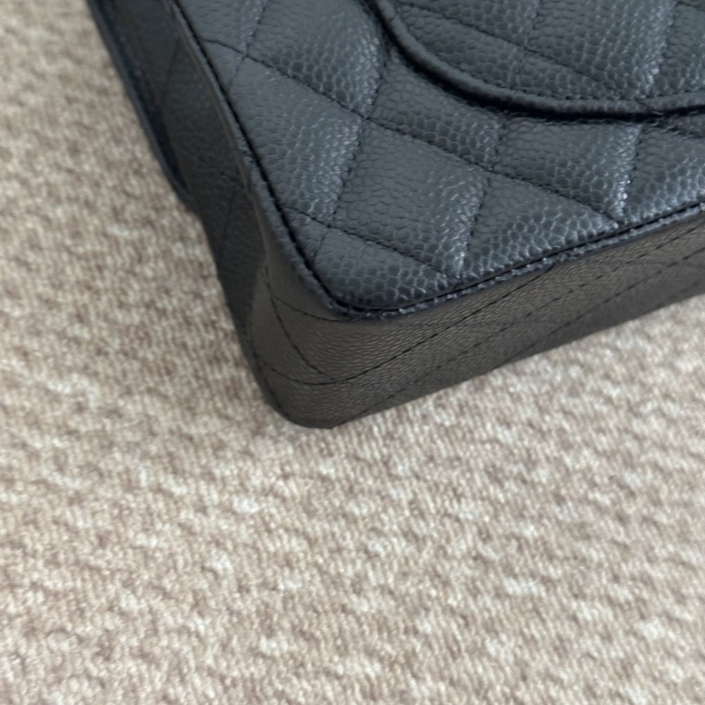 【Chanel】Chanel Small CF Classic Flap Black Caviar Gold‑tone Hardware