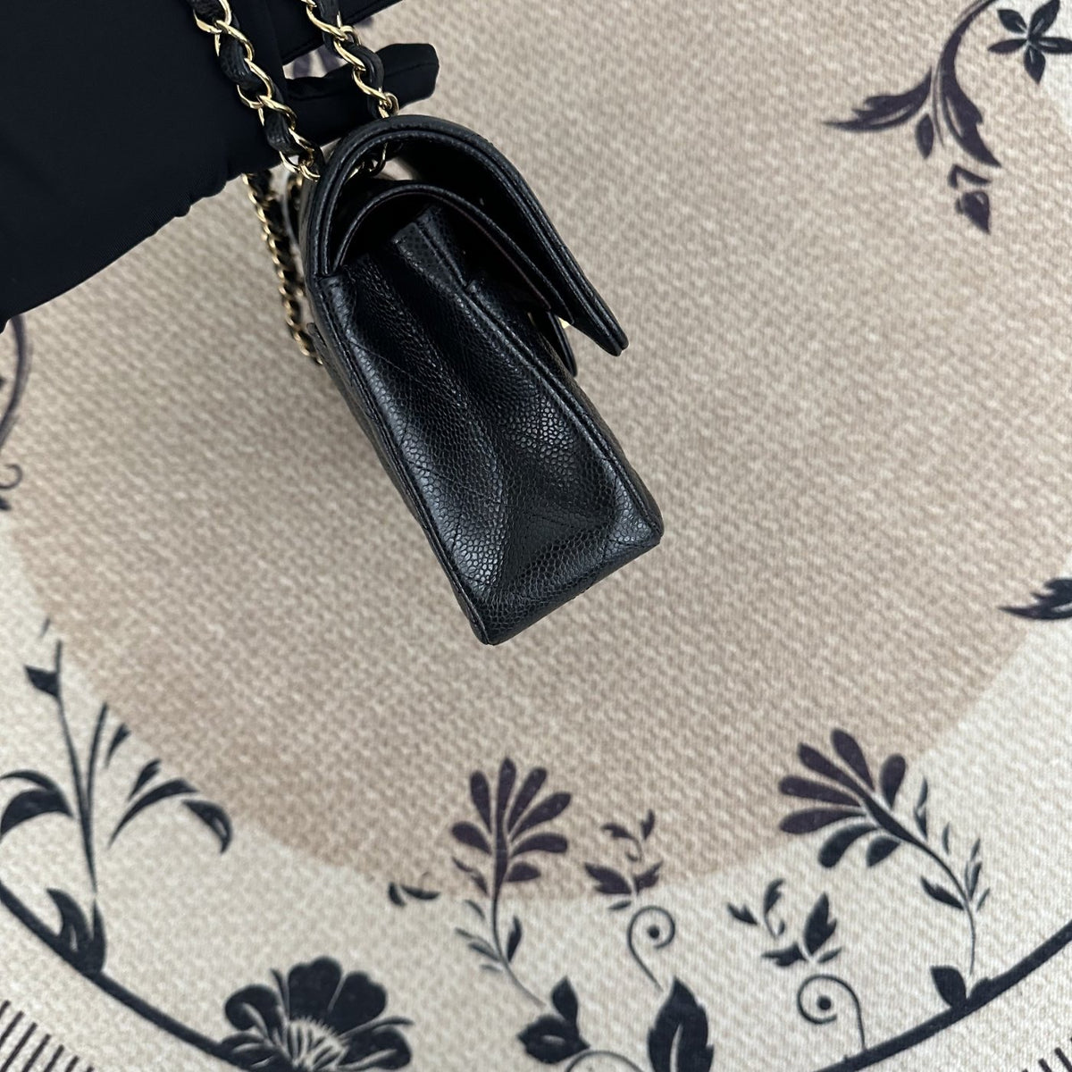 【Chanel】Chanel Small CF Classic Flap Black Caviar Gold‑tone Hardware
