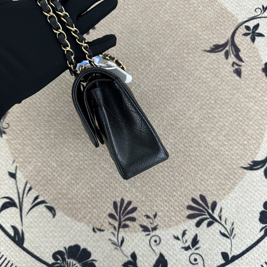 【Chanel】Chanel Small CF Classic Flap Black Caviar Gold‑tone Hardware