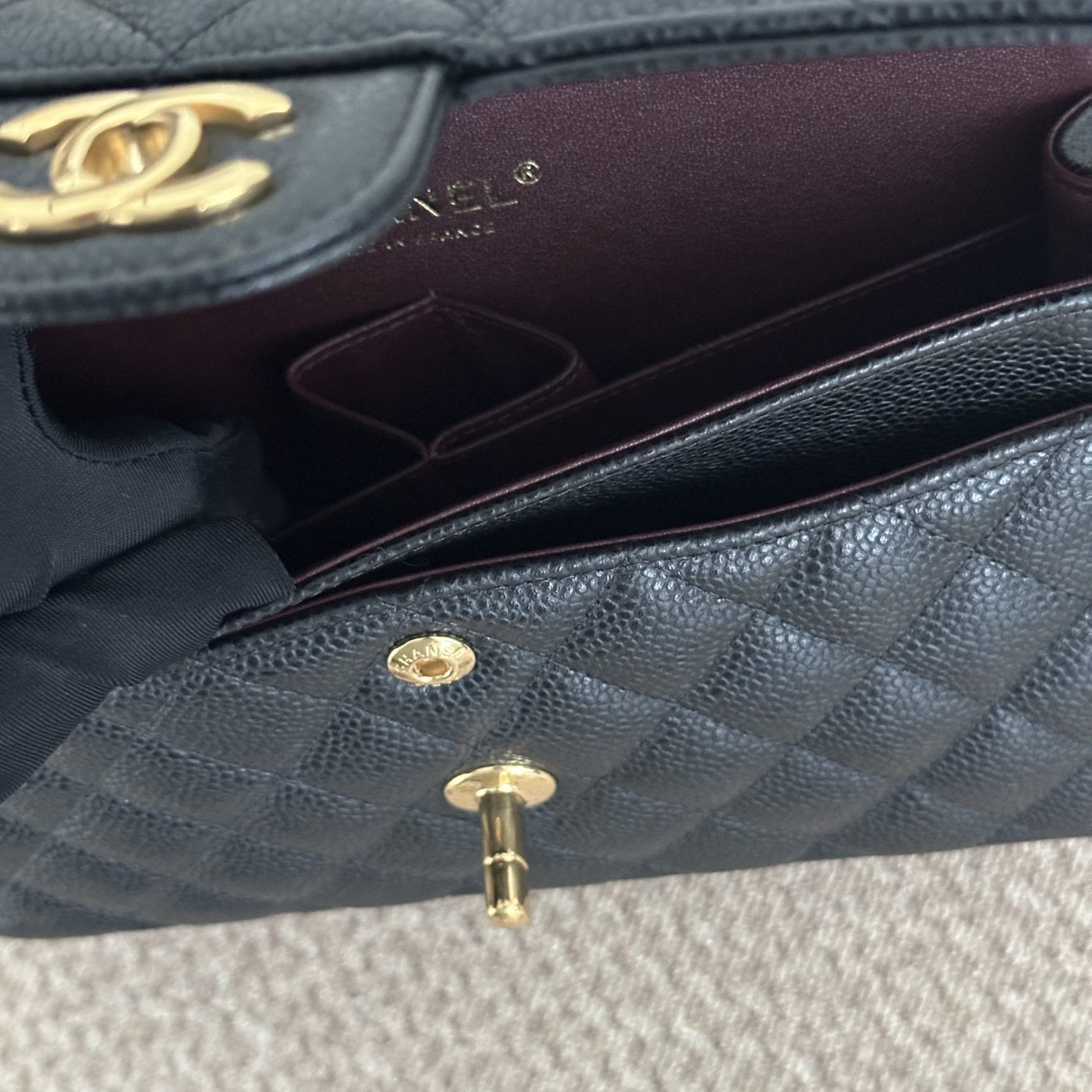 【Chanel】Chanel Small CF Classic Flap Black Caviar Gold‑tone Hardware