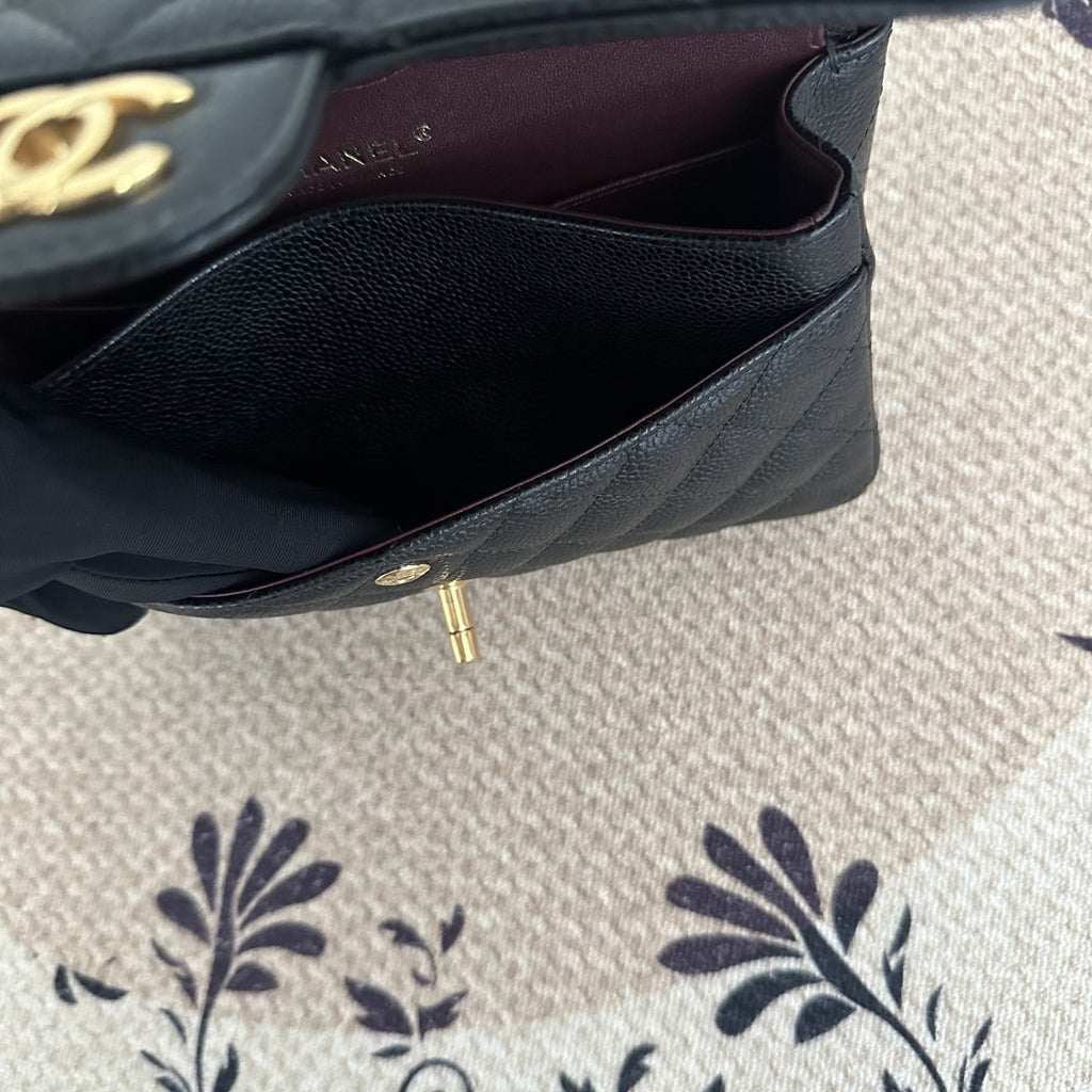 【Chanel】Chanel Small CF Classic Flap Black Caviar Gold‑tone Hardware
