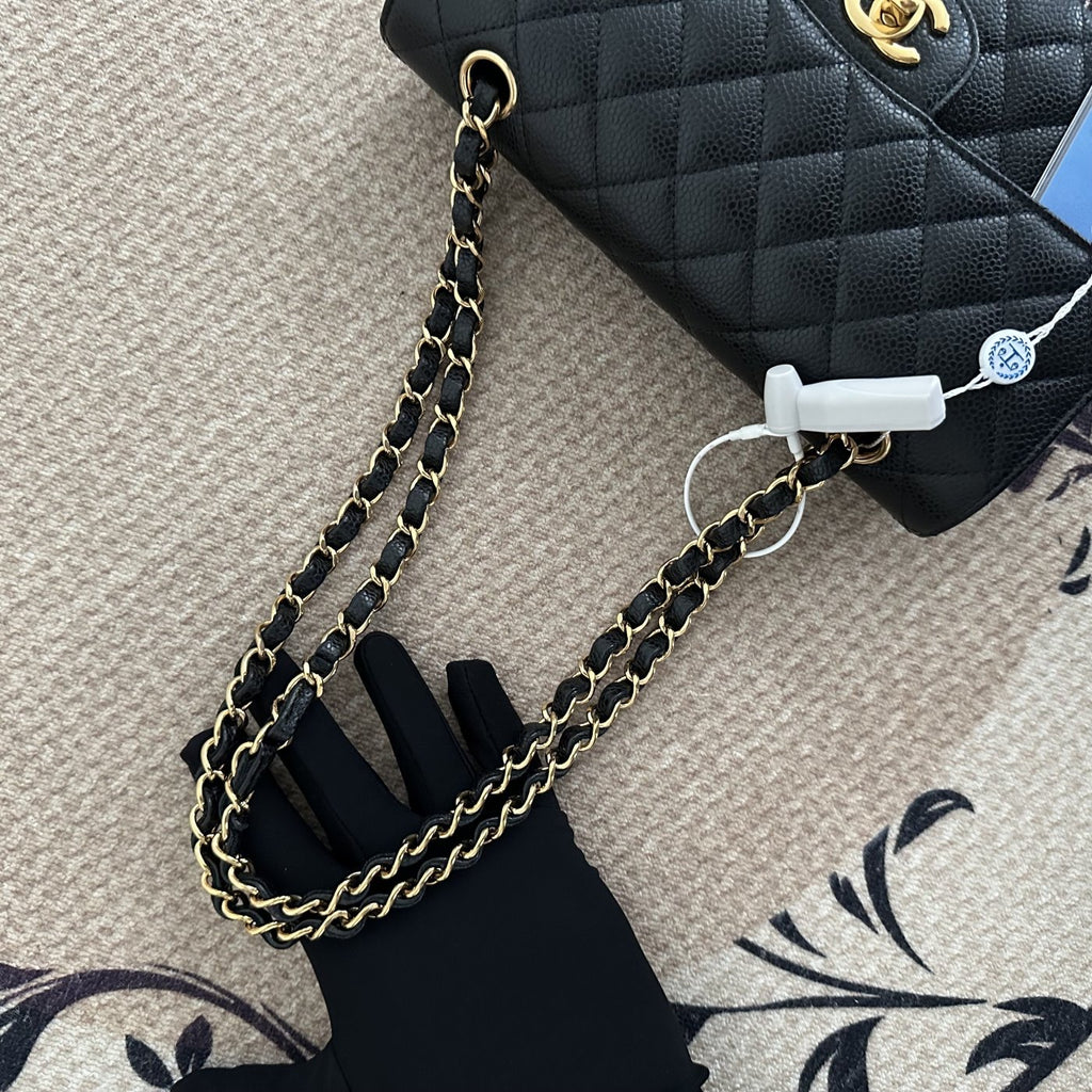 【Chanel】Chanel Small CF Classic Flap Black Caviar Gold‑tone Hardware