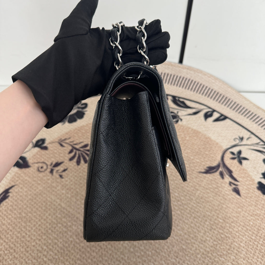 【Chanel】Chanel Black Silver Lambskin Classic Flap Jumbo