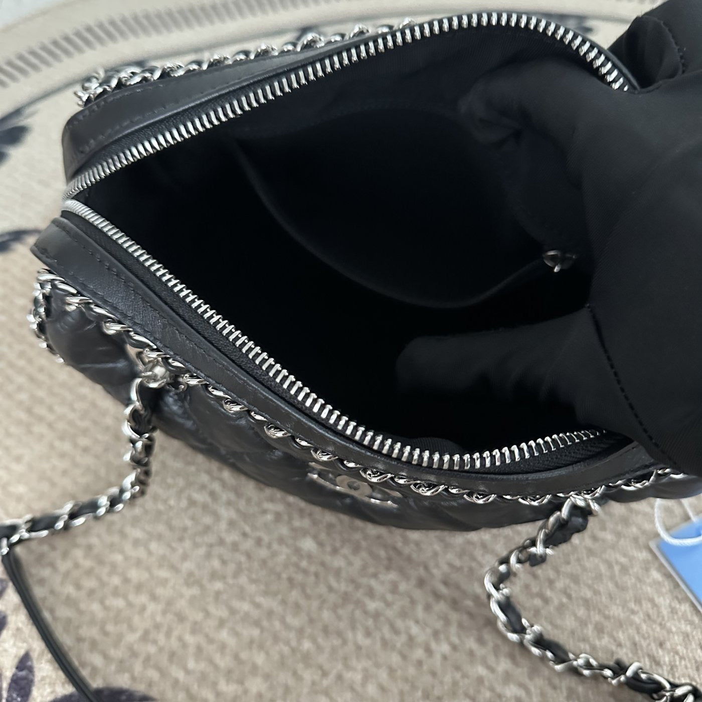 【Chanel】Chanel Black Caviar Bowling Bag with Contrast Piping, Silver-Tone Hardware-7216427