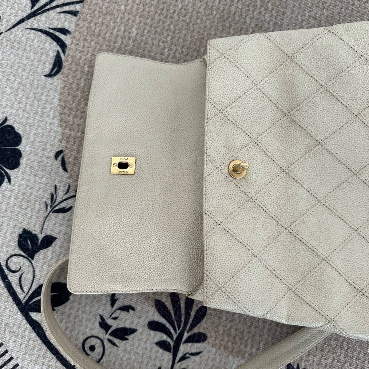 【Chanel】Chanel Cream Quilted Flap Backpack