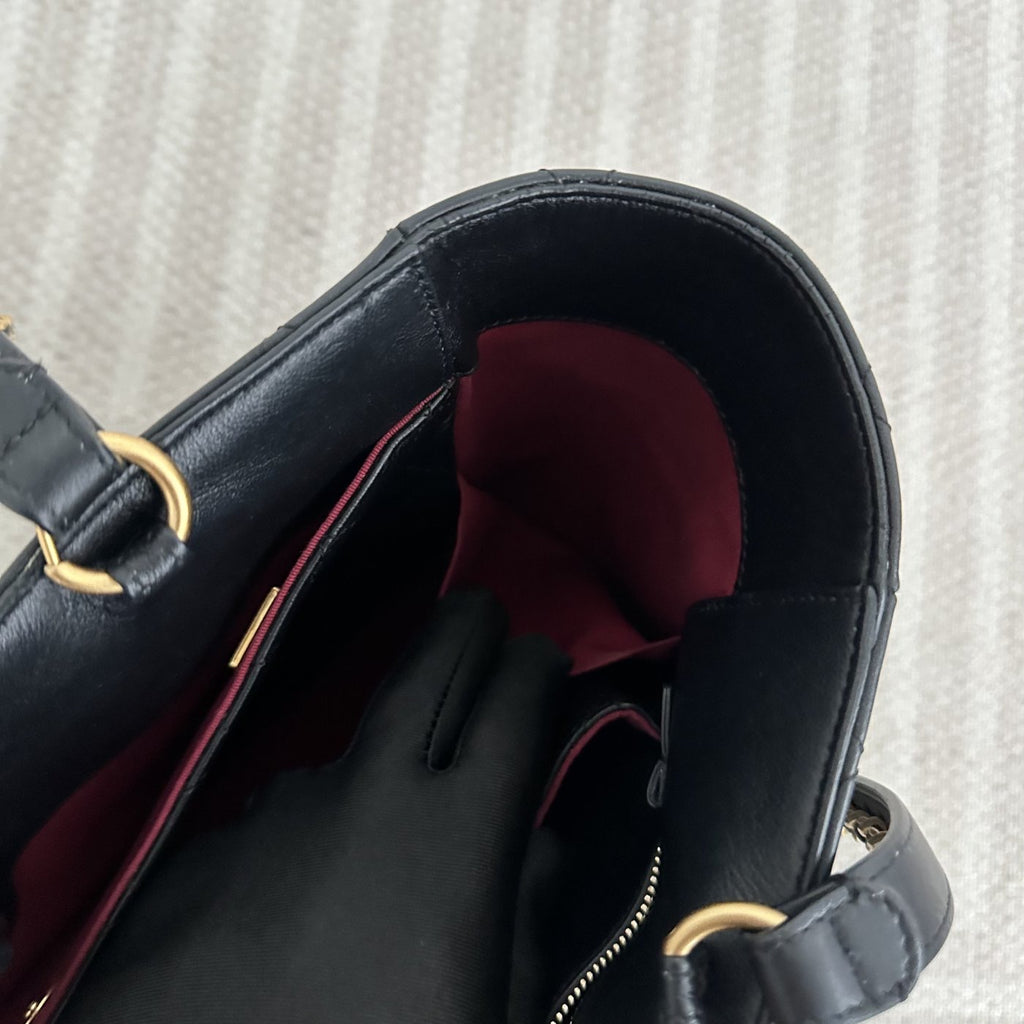 【Chanel】Chanel Black Gold Tote Bag