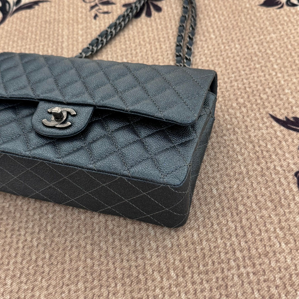 【Chanel】Chanel Charcoal Grey Caviar Medium Classic Flap