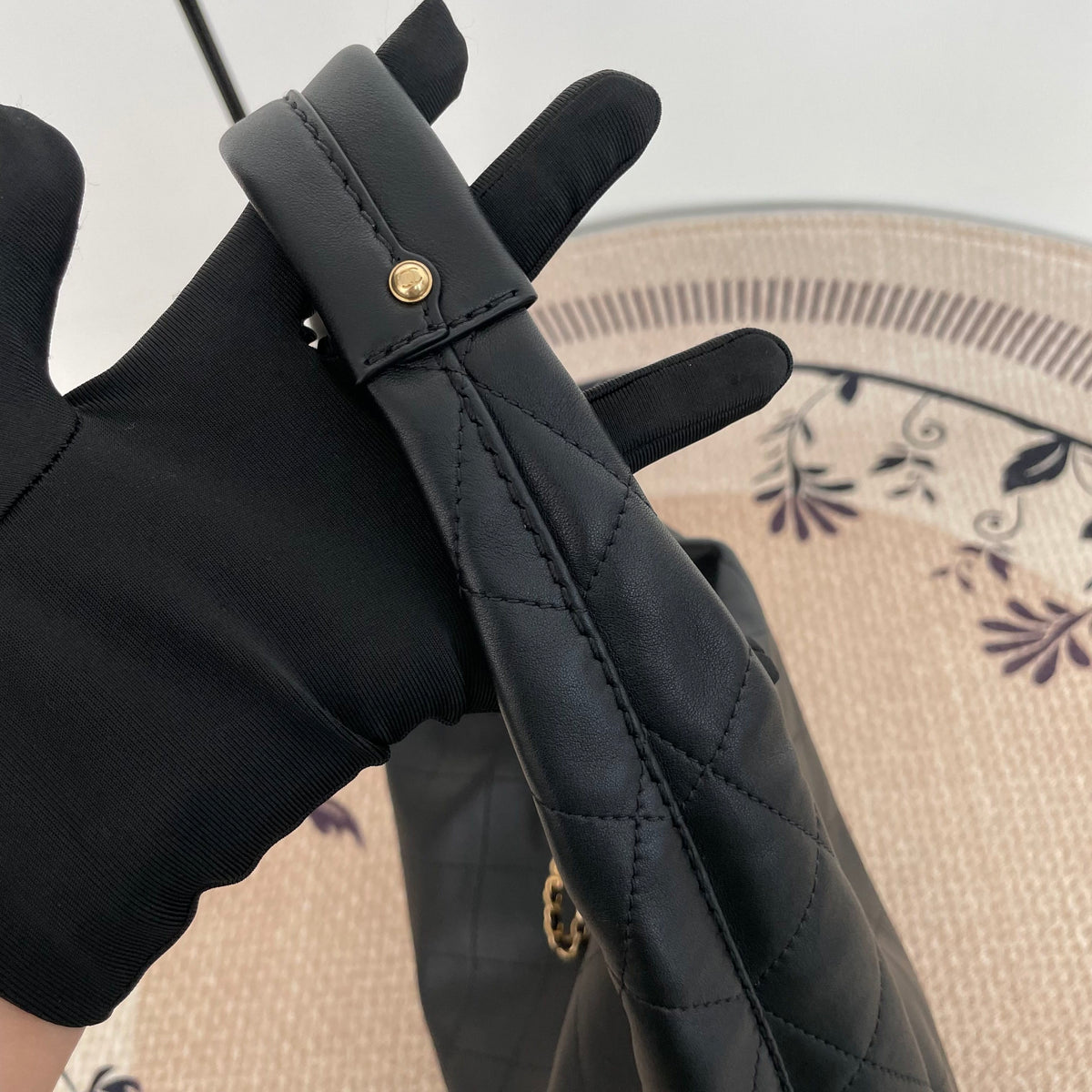 【Chanel】Chanel 26C Black Caviar Hobo Bag, Gold-Tone Hardware-0200161