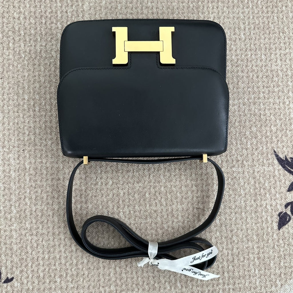 【Hermes】Hermès Black Constance Gold Hardware