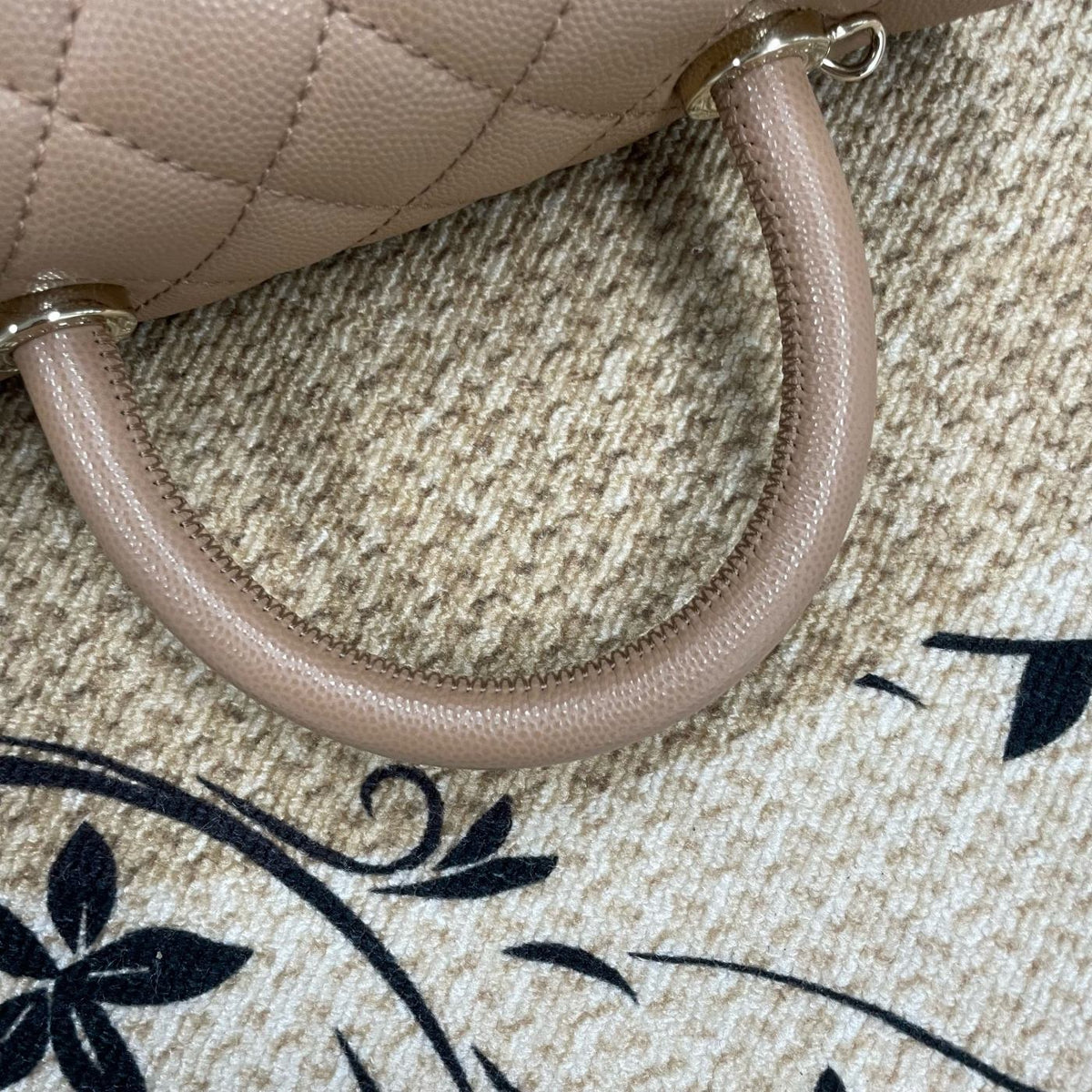 【Chanel】Chanel Coco Handle Beige (Milk Tea) Caviar Leather Handbag-7215913