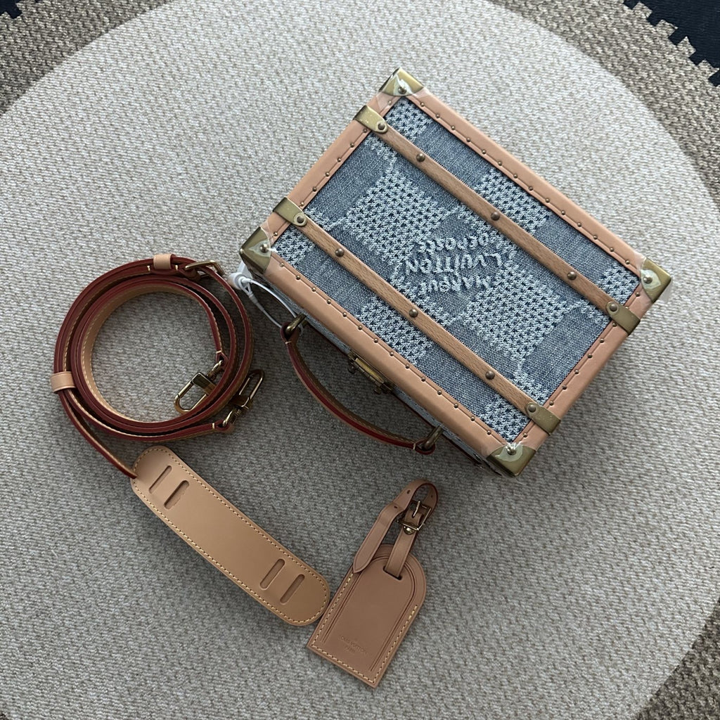 【LV】Louis Vuitton Monogram Denim Trunk