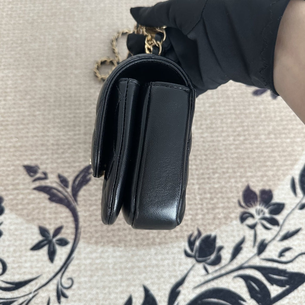 【Chanel】Chanel Mini Square Flap Bag With Top Handle