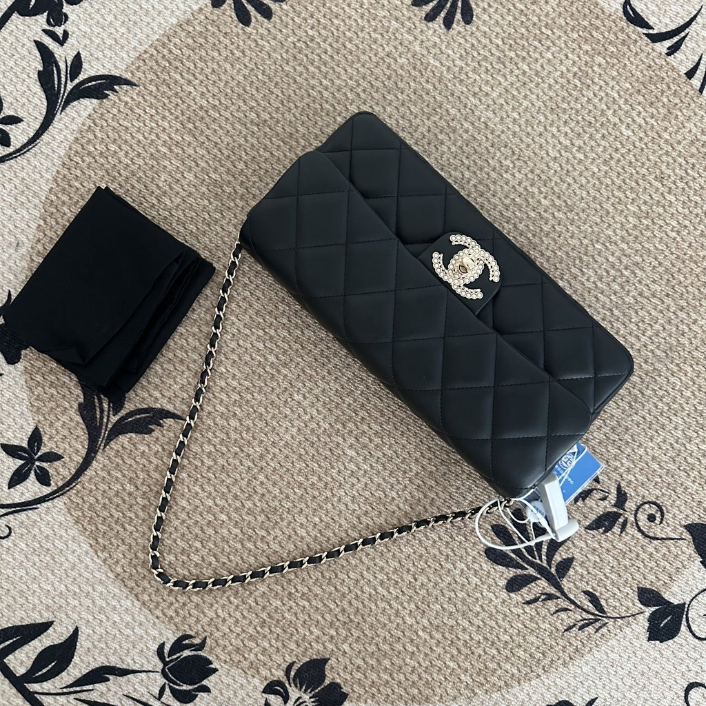 【Chanel】Chanel Black 23C Baguette Bag