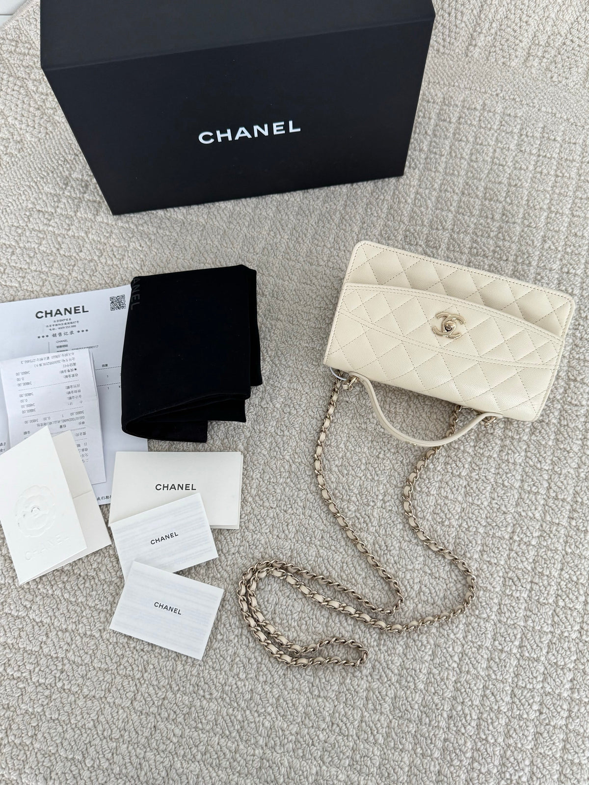 【Chanel】Chanel White Gold Caviar Leather Accordion Top Handle Bag