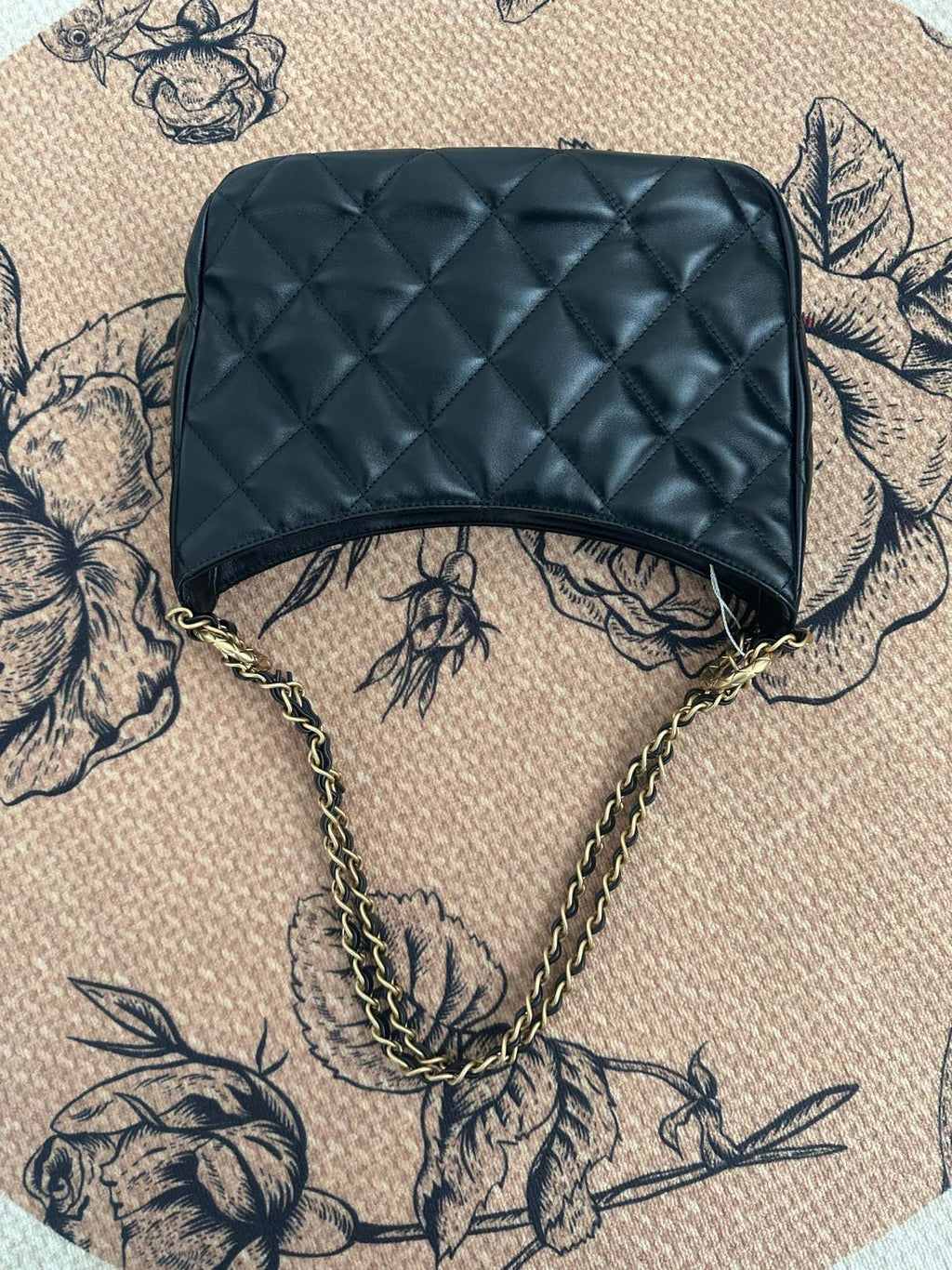 【Chanel】Chanel Black Gold Hobo Underarm Bag